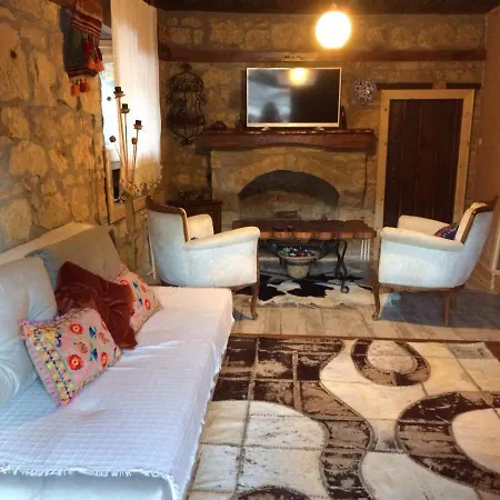 Kazdaglarinda Tas Ev בקתה Ayvacik (Canakkale)